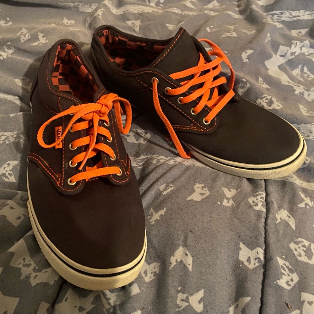 Vans size 8.5 womens shoes